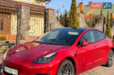 Седан Tesla Model 3 2022 в Вінниці