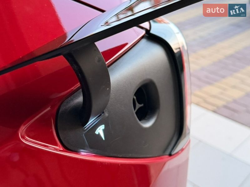 Седан Tesla Model 3 2022 в Виннице