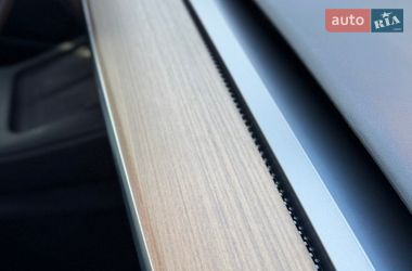Седан Tesla Model 3 2022 в Вінниці