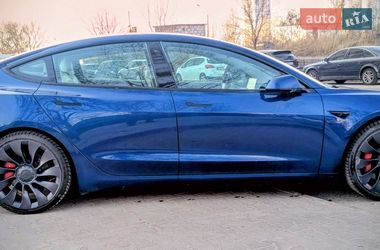 Седан Tesla Model 3 2021 в Киеве фото 5 Седан Tesla Model 3 2021 в Киеве