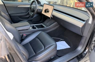 Седан Tesla Model 3 2021 в Киеве