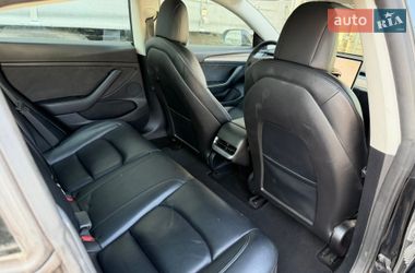 Седан Tesla Model 3 2021 в Киеве