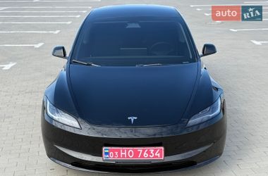 Седан Tesla Model 3 2024 в Одесі