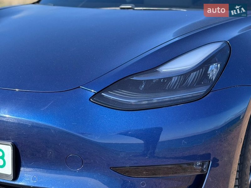 Седан Tesla Model 3 2020 в Одессе