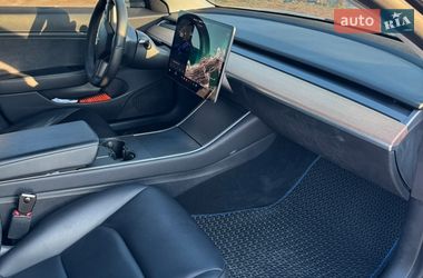 Седан Tesla Model 3 2020 в Одессе