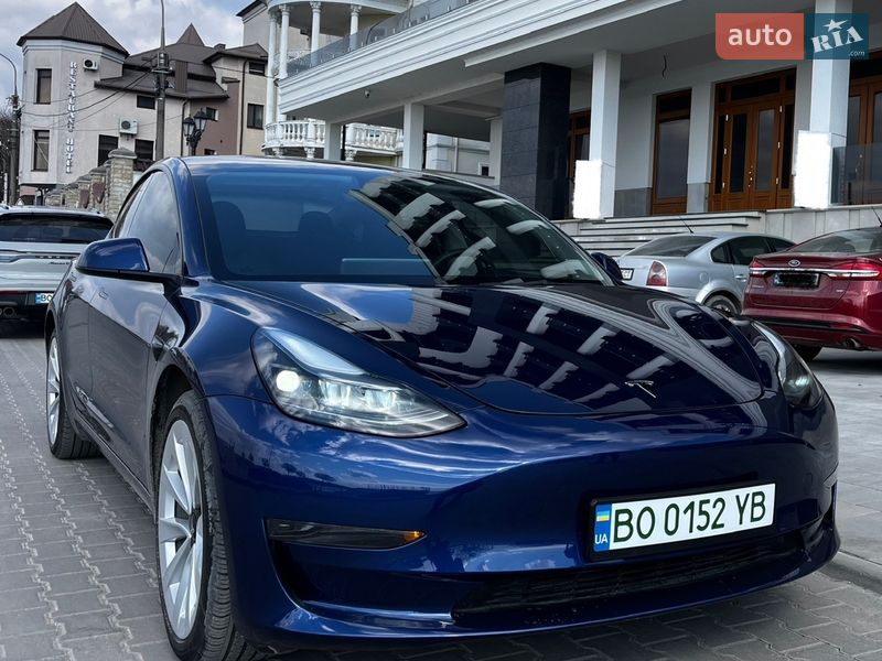 Tesla Model 3 2023