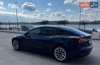 Седан Tesla Model 3 2023 в Тернополе