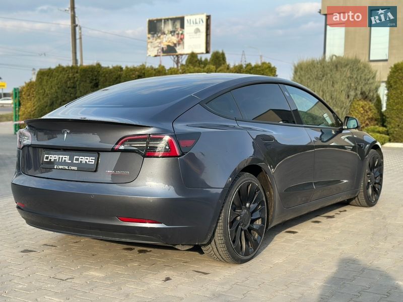 Седан Tesla Model 3 2022 в Луцке