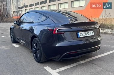 Седан Tesla Model 3 2024 в Кропивницком