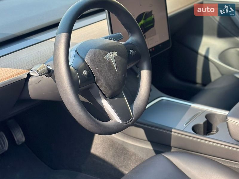 Седан Tesla Model 3 2022 в Черновцах фото 21 Седан Tesla Model 3 2022 в Черновцах