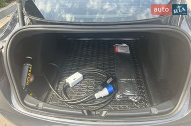 Седан Tesla Model 3 2023 в Полтаві