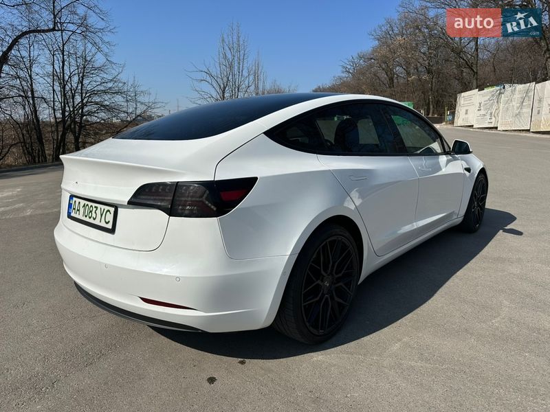 Седан Tesla Model 3 2019 в Києві