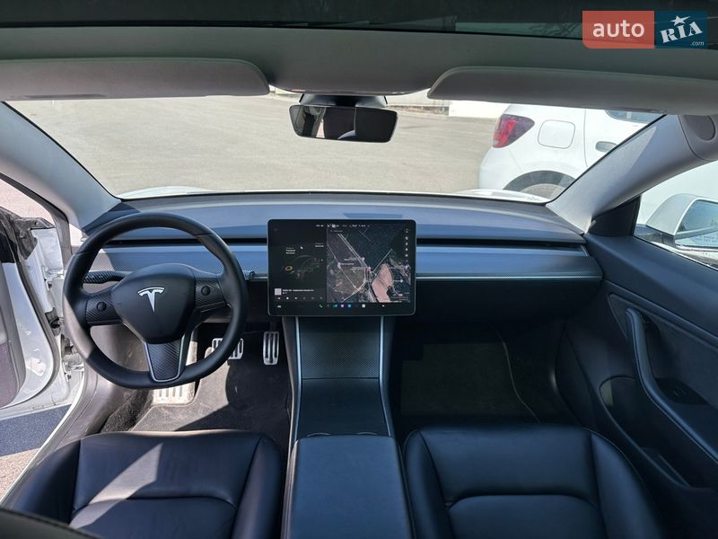 Седан Tesla Model 3 2019 в Києві