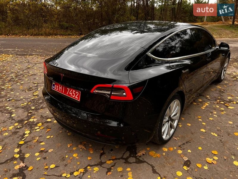 Седан Tesla Model 3 2018 в Ковеле