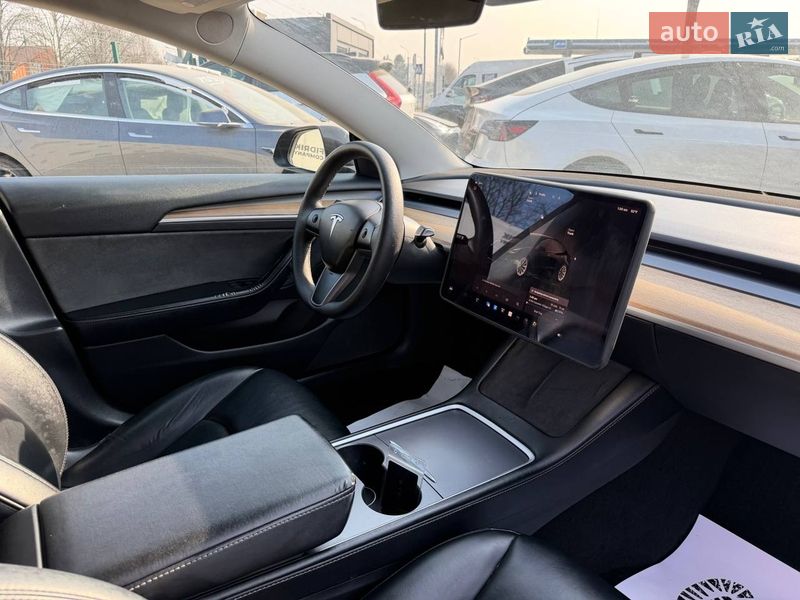 Седан Tesla Model 3 2022 в Луцьку фото 20 Седан Tesla Model 3 2022 в Луцьку