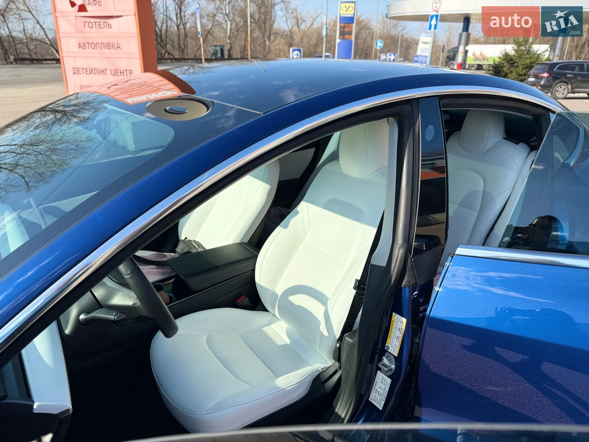 2020 Tesla Model 3 - мініатюра 8
