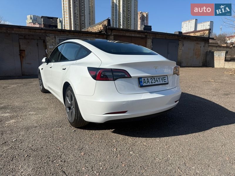 Седан Tesla Model 3 2023 в Киеве фото 13 Седан Tesla Model 3 2023 в Киеве