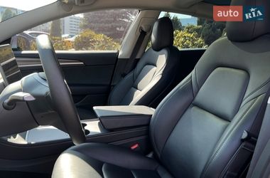 Седан Tesla Model 3 2022 в Львове