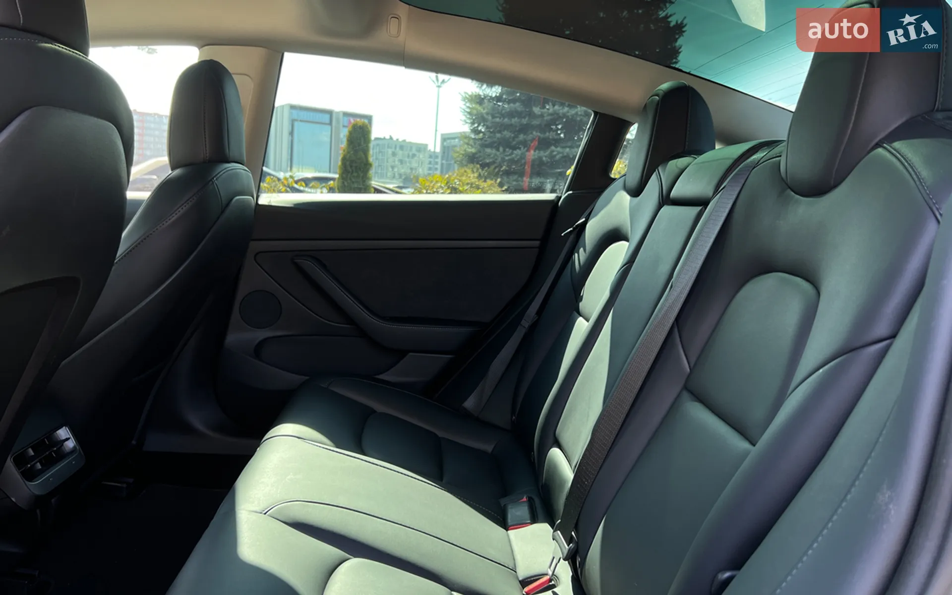 2022 Tesla Model 3 - мініатюра 19