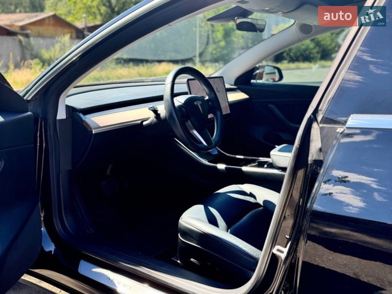 Седан Tesla Model 3 2019 в Міжгір'ї фото 5 Седан Tesla Model 3 2019 в Міжгір'ї