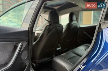 Седан Tesla Model 3 2021 в Тернополе