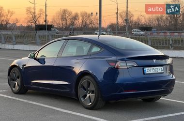 Седан Tesla Model 3 2020 в Киеве
