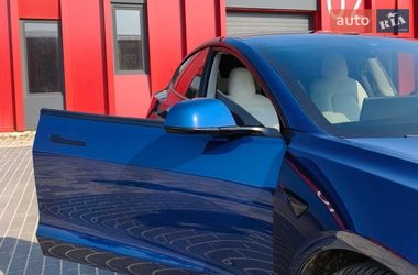 Седан Tesla Model 3 2021 в Львові