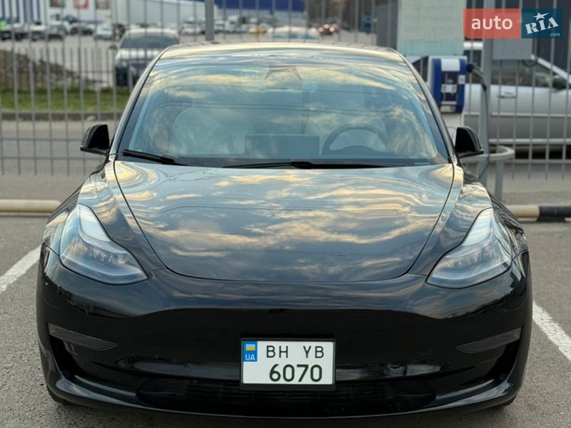 Седан Tesla Model 3 2021 в Одесі