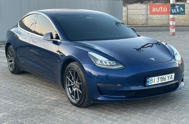 Седан Tesla Model 3 2018 в Козельщині