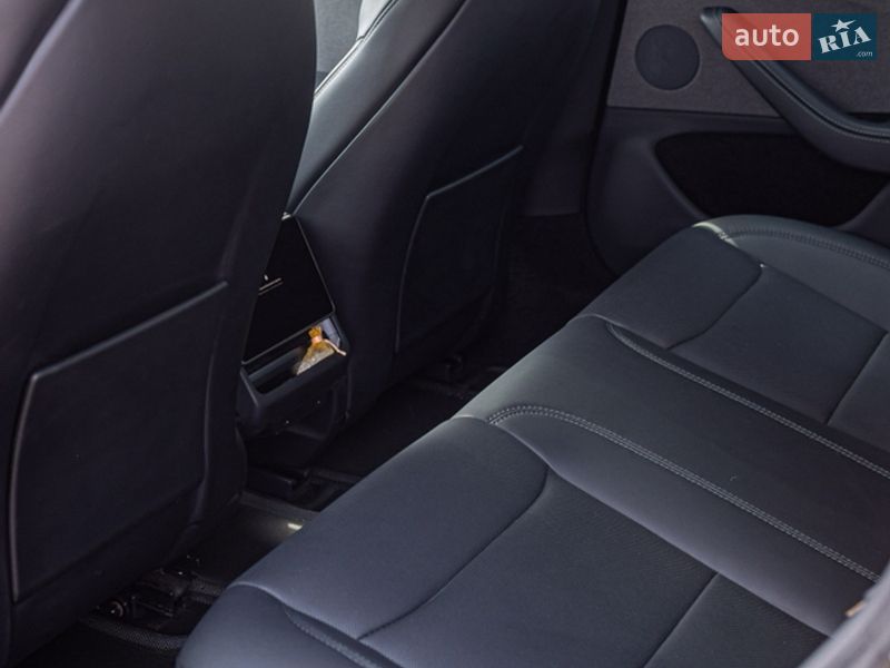 Седан Tesla Model 3 2024 в Черновцах фото 28 Седан Tesla Model 3 2024 в Черновцах