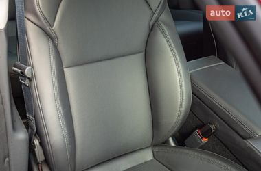 Седан Tesla Model 3 2024 в Черновцах