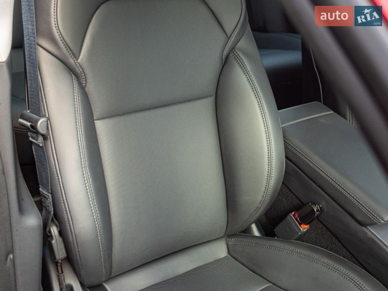 Седан Tesla Model 3 2024 в Черновцах фото 38 Седан Tesla Model 3 2024 в Черновцах