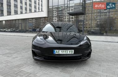 Седан Tesla Model 3 2019 в Дніпрі