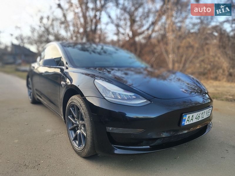 Tesla Model 3 2018