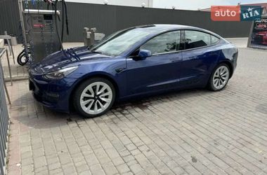 Седан Tesla Model 3 2022 в Івано-Франківську