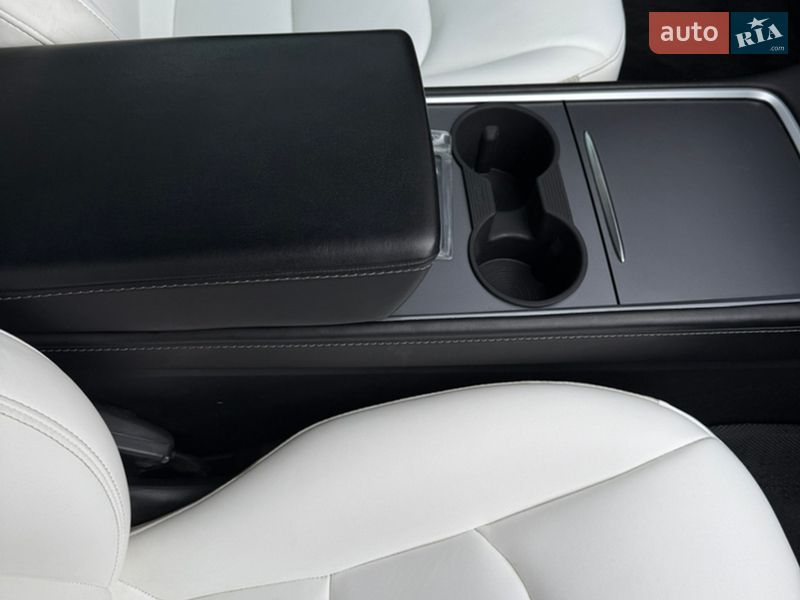 Седан Tesla Model 3 2021 в Дніпрі фото 8 Седан Tesla Model 3 2021 в Дніпрі