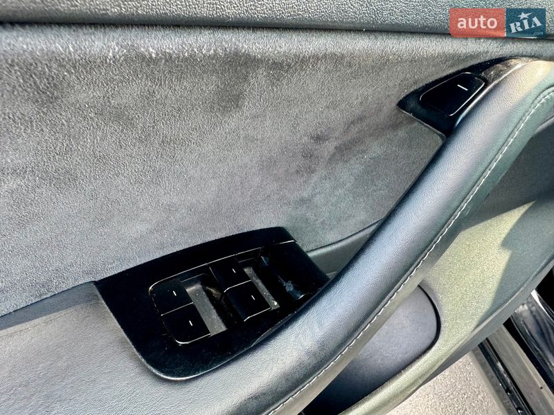 Седан Tesla Model 3 2020 в Києві