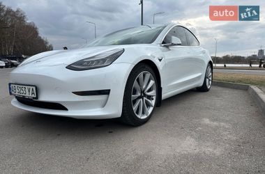 Седан Tesla Model 3 2018 в Вінниці