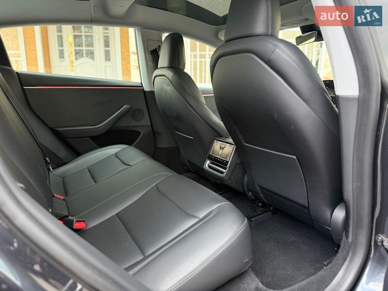 Седан Tesla Model 3 2024 в Тернополе фото 21 Седан Tesla Model 3 2024 в Тернополе