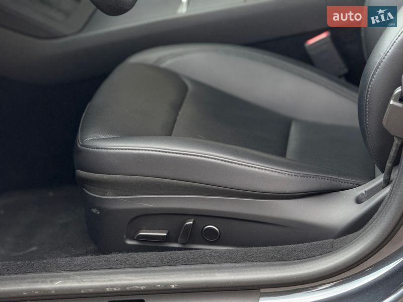 Седан Tesla Model 3 2024 в Тернополе фото 34 Седан Tesla Model 3 2024 в Тернополе