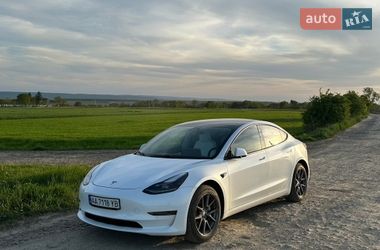 Седан Tesla Model 3 2021 в Києві