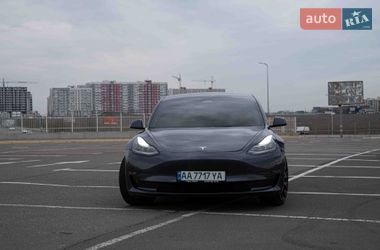 Седан Tesla Model 3 2022 в Одессе