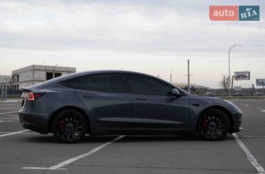 Седан Tesla Model 3 2022 в Одессе