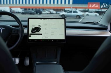 Седан Tesla Model 3 2022 в Одессе