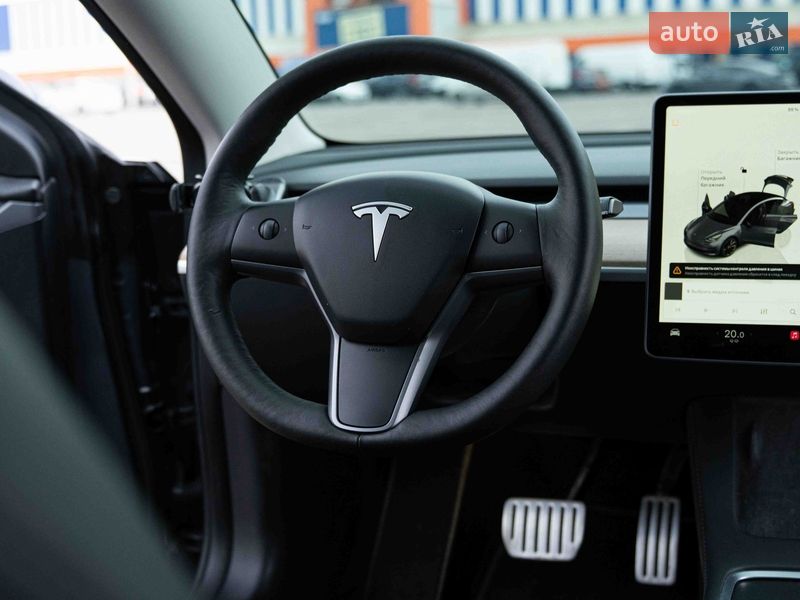 Седан Tesla Model 3 2022 в Одессе
