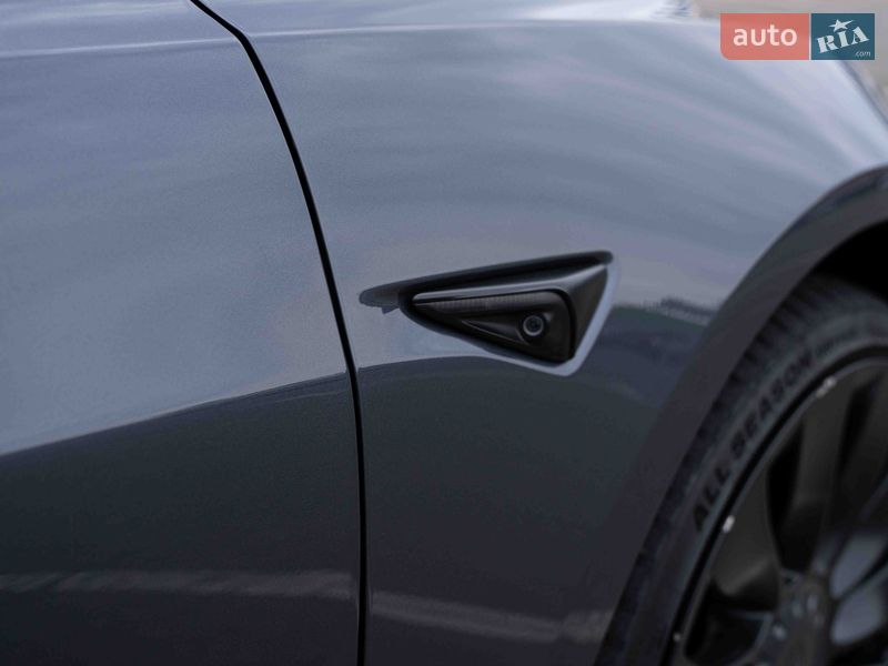 Седан Tesla Model 3 2022 в Одессе