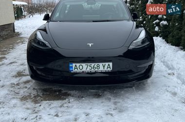 Седан Tesla Model 3 2022 в Ужгороде