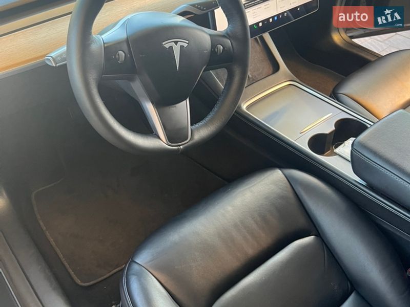 Седан Tesla Model 3 2022 в Ужгороде фото 9 Седан Tesla Model 3 2022 в Ужгороде