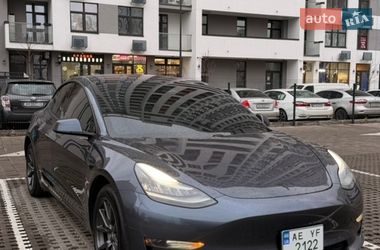 Седан Tesla Model 3 2018 в Киеве