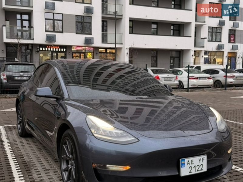 Седан Tesla Model 3 2018 в Киеве фото 2 Седан Tesla Model 3 2018 в Киеве